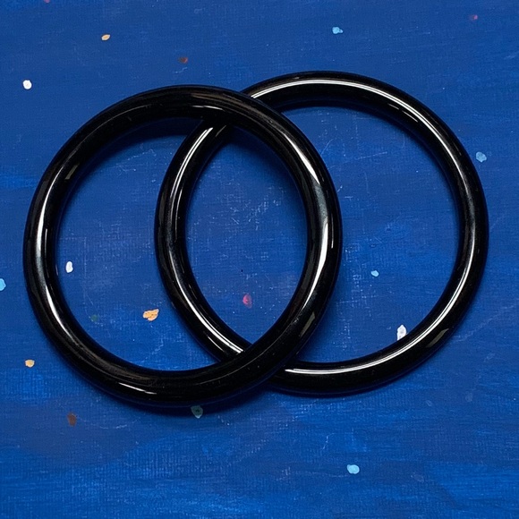 2 Vintage Black Metal Bangle Bracelets - Picture 4 of 4